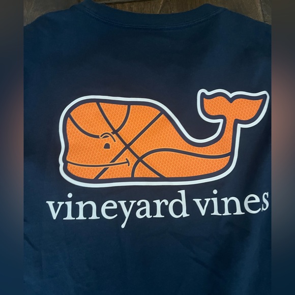 Vineyard Vines Basketball Logo Long Sleeve - Picture 3 of 3